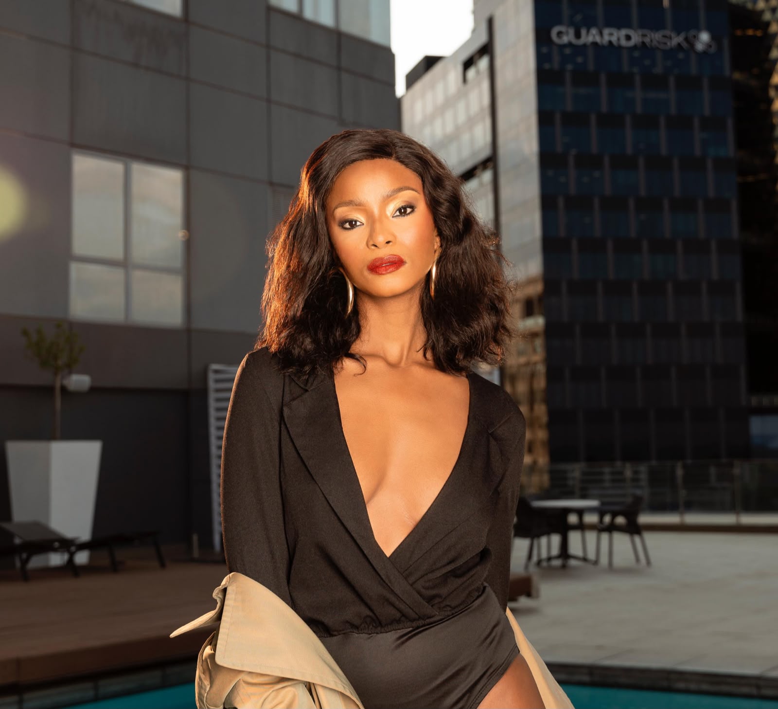 City chic glam — Blaque Season Luxe